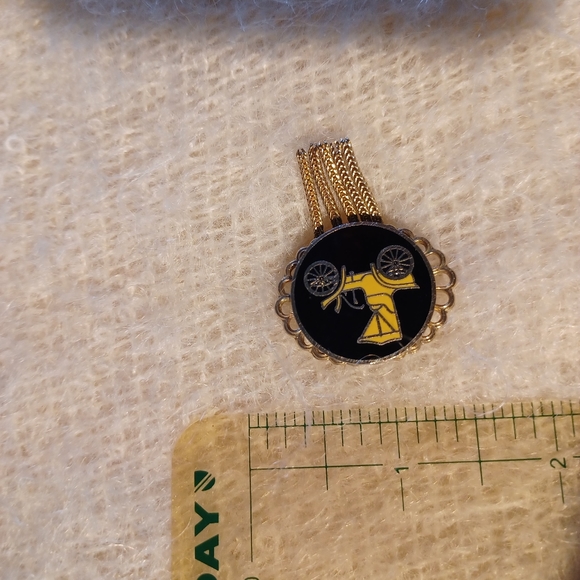 Vintage 1910s car brooch with tassel brooch - Picture 5 of 5